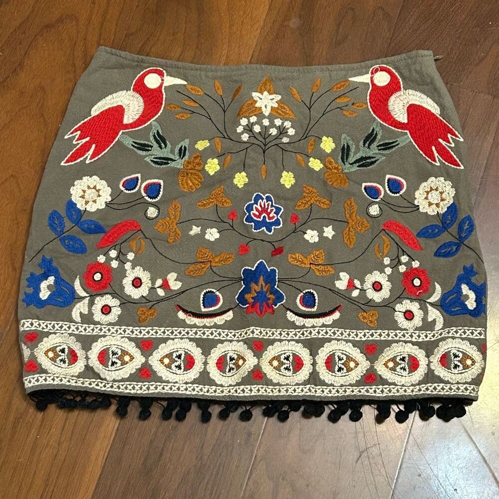 Altar'd State‎ women's Embroidered Linen Blend Lined Boho Mini Skirt size XS